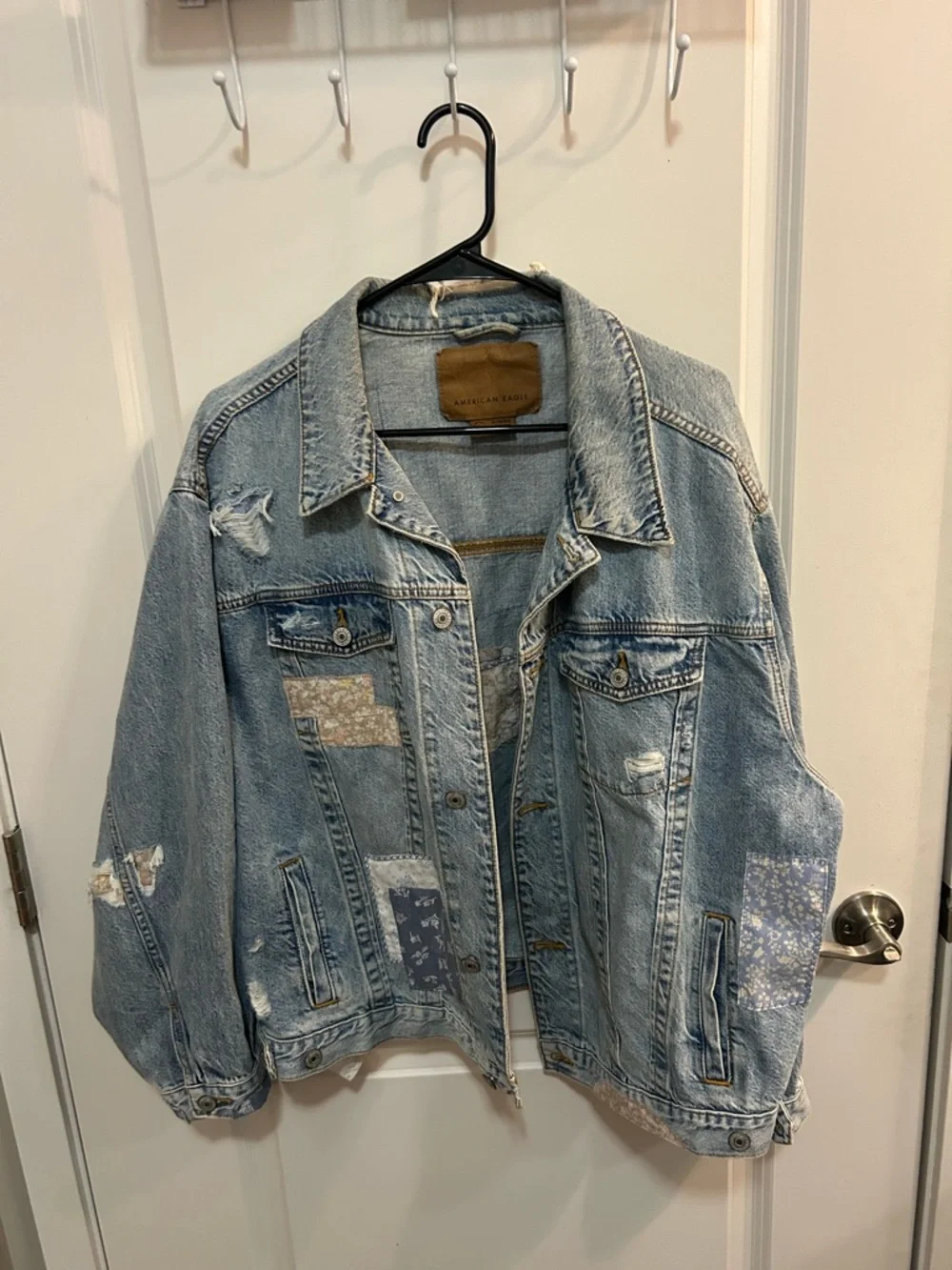 American Eagle Patchwork Denim Jacket XL Distressed Cropped Boho Festival Jean - Picture 5 of 12